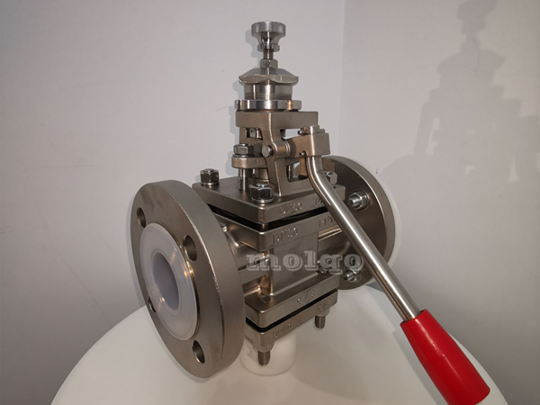 襯氟按壓式管道在線(xiàn)取樣閥